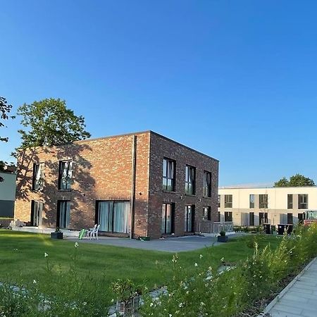 Fully Equipped Apartment 3 Rooms 5 Bed Hamburg Bagian luar foto